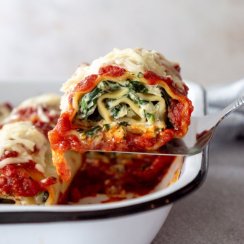 cropped-lasagna-rolls-6.jpg