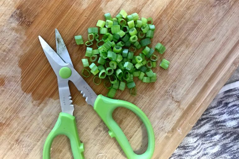 Kitchen Hacks: Herb Scissors