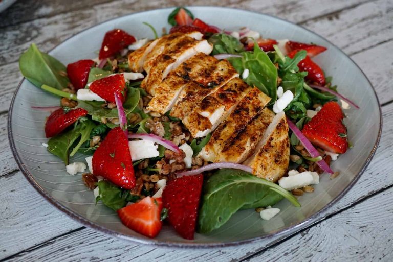 Farro salad with blackened chicken and strawberries