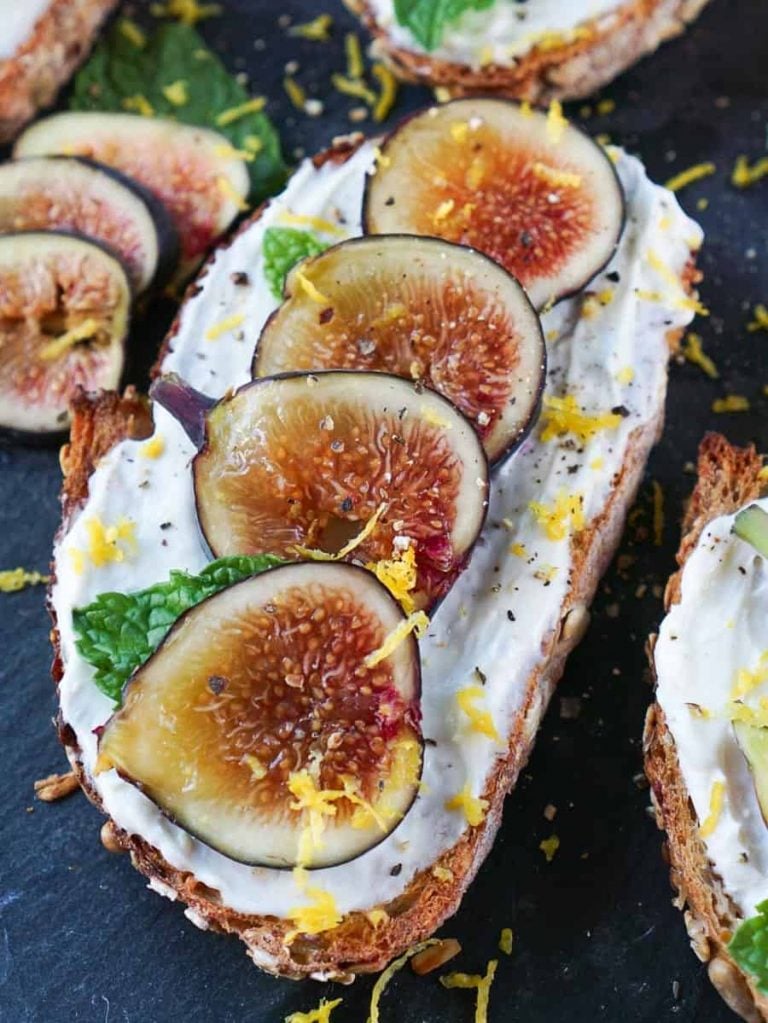 Fig Toast With Whipped Goat Cheese