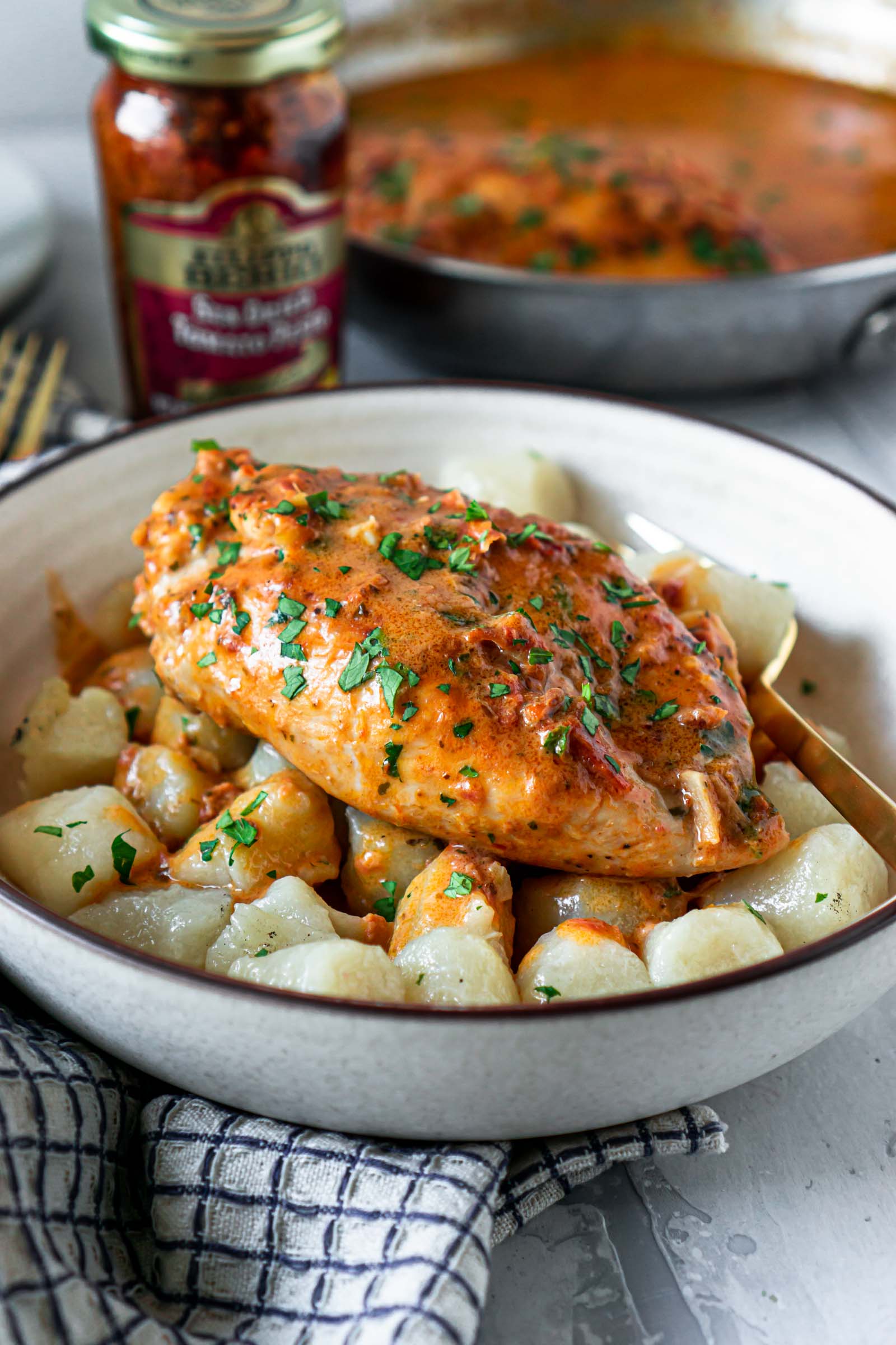 Creamy Sun Dried Tomato Pesto Chicken