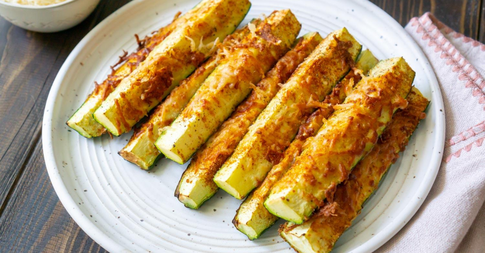 Air Fryer Zucchini - ready in less than 10 minutes!