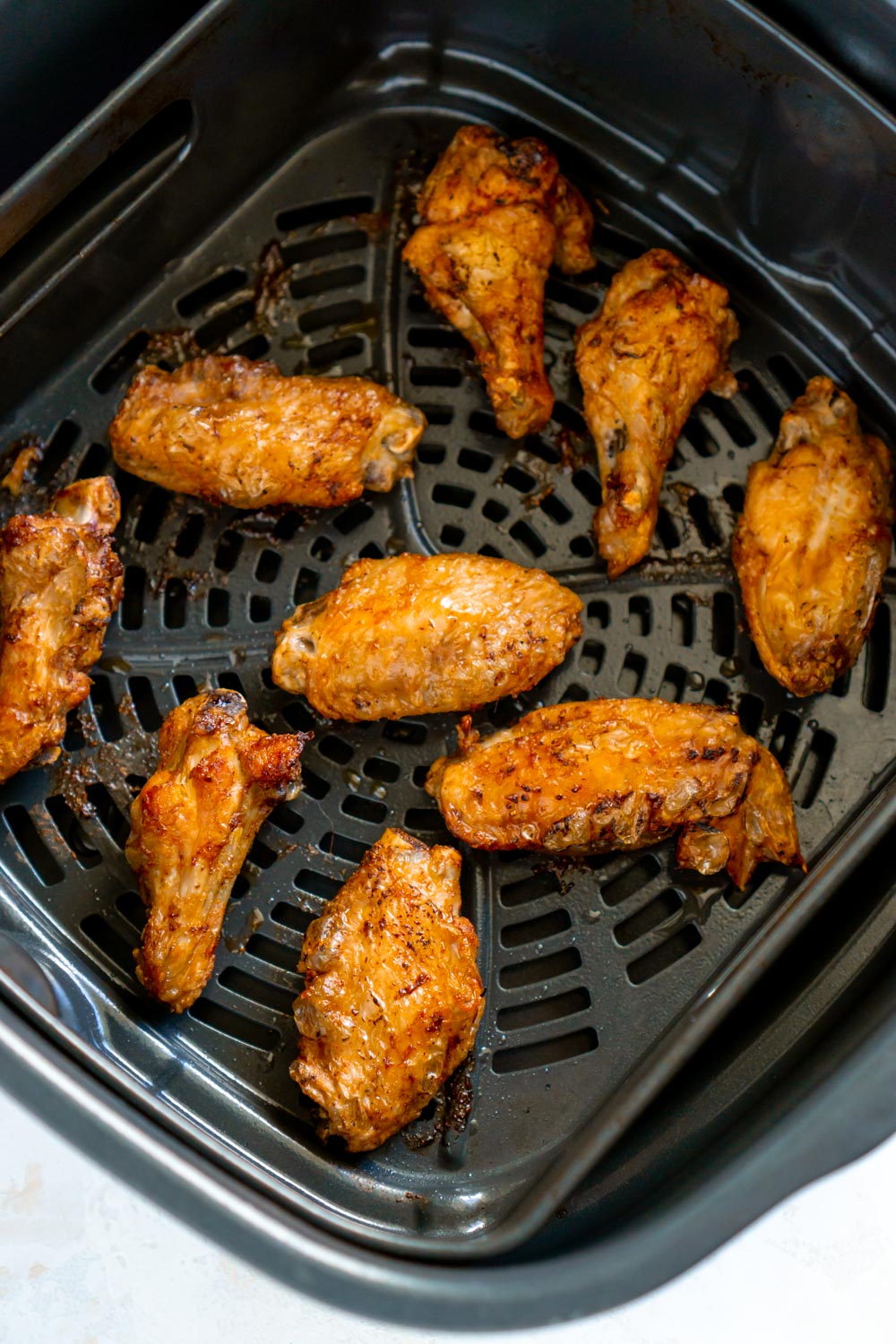 Frozen Chicken wings in air fryer. - Air Fryer Yum