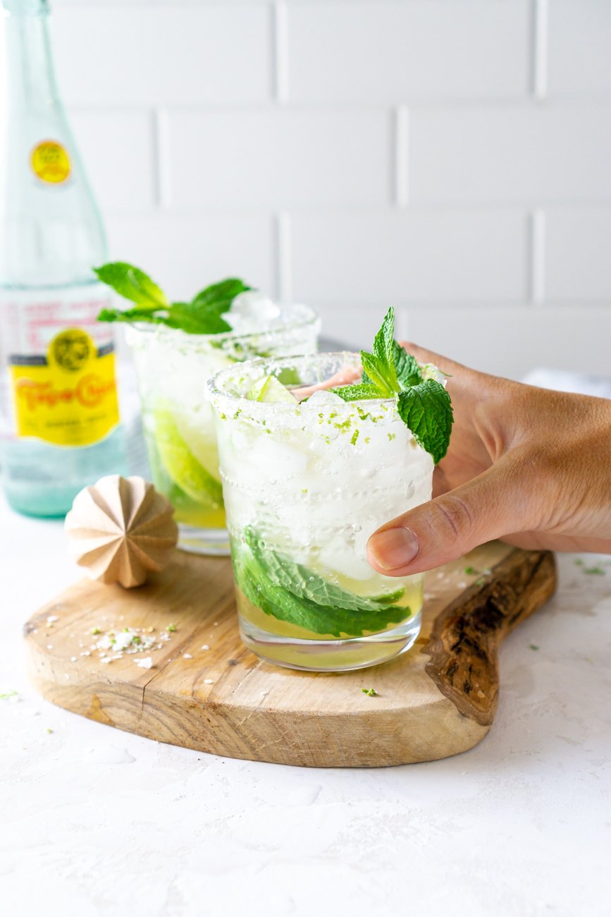 Easy Mint Mojitos Recipe With Homemade Simple Syrup
