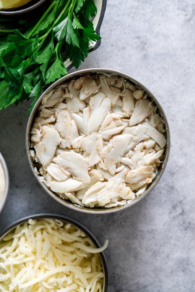 lump crab in a can, parsley, and mozzarella cheese