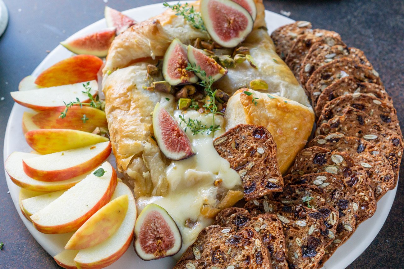 Fig and Pistachio Brie Topping Skillet - Pulp & Paperie