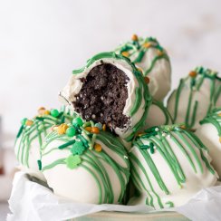 St. Patrick's Day Mint Oreo Cookie Balls
