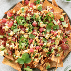 Poke nachos on a plate.