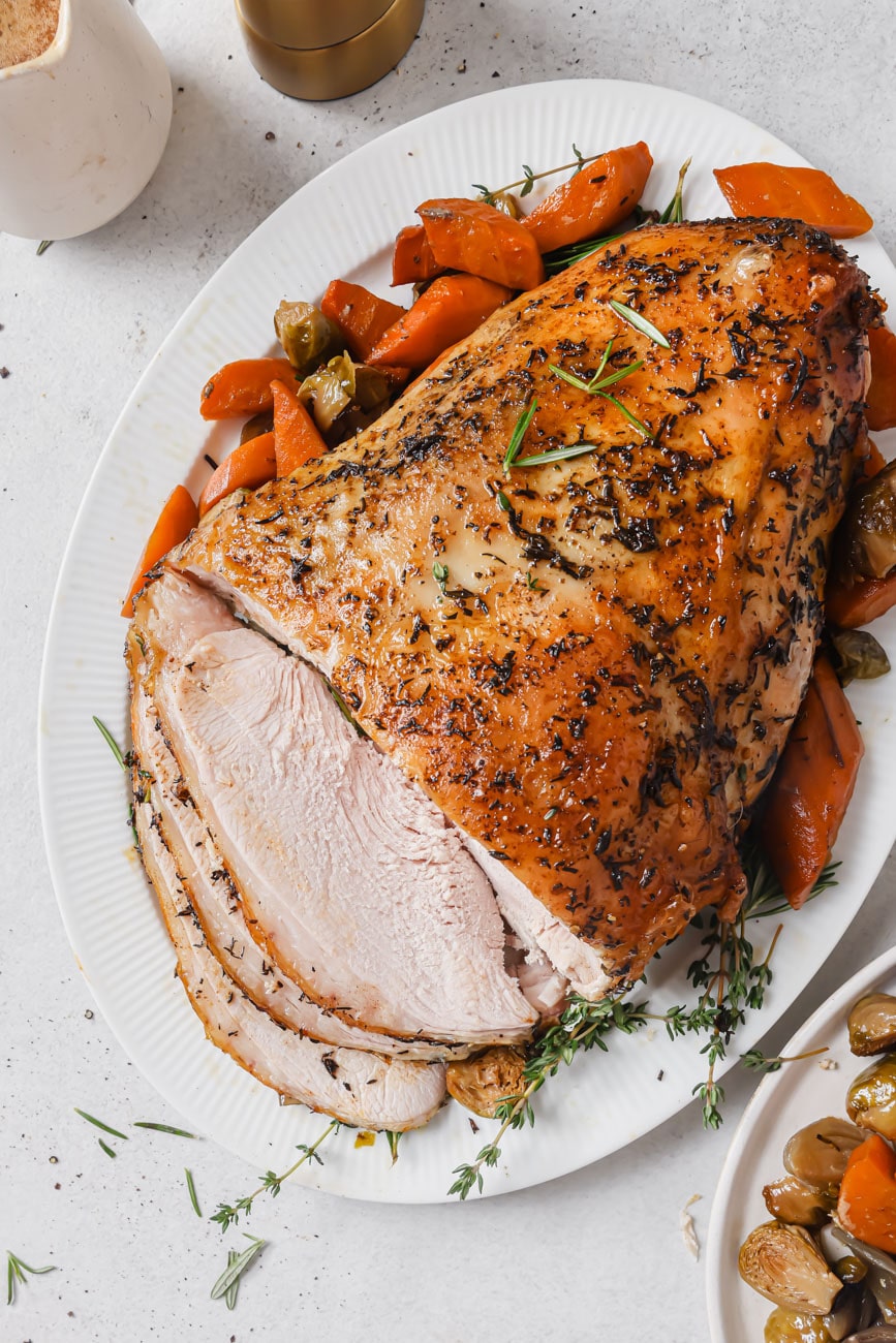 https://jz-eats.com/wp-content/uploads/2023/11/slow-cooker-turkey-breast-12.jpg