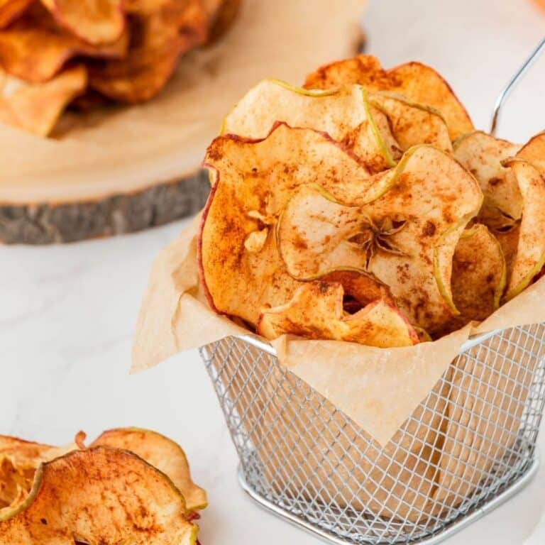 A basket of air fryer apple chips.